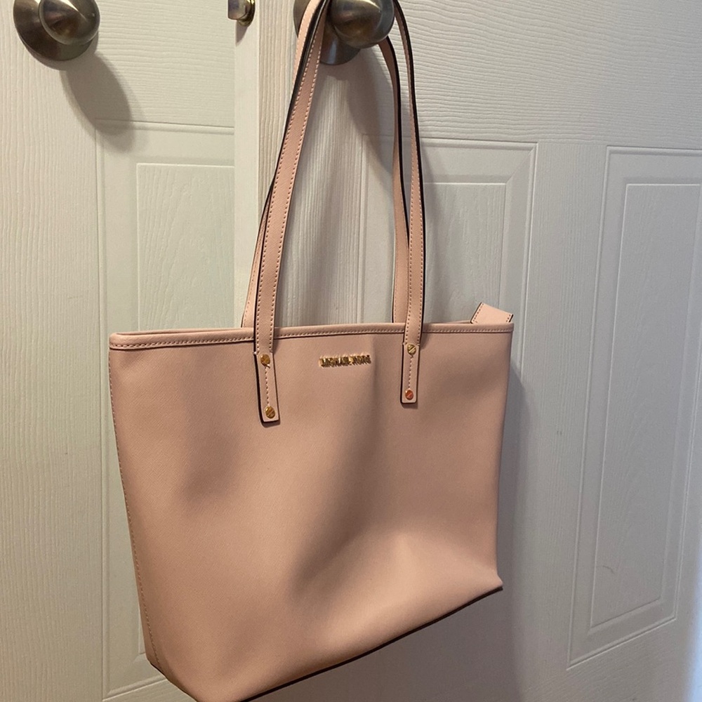 Jet Set Travel Michael Kors Purse